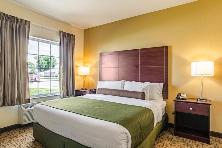 Room 21 of 36