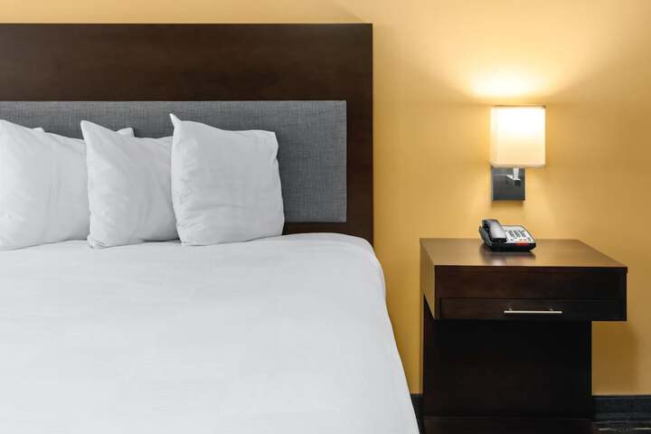 Hotel Aura SFO