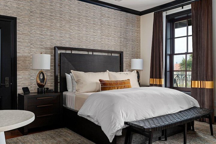 Emigrant Boutique Hotel