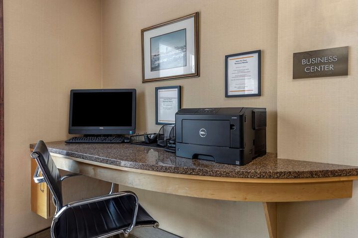 Business Center 47 of 48