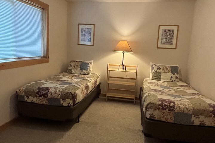 Room 165 of 210