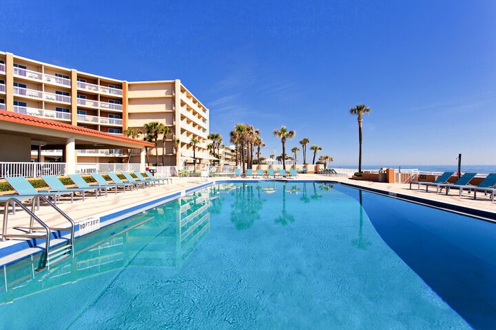 Holiday Inn & Suites Daytona Beach on the Ocean by IHG