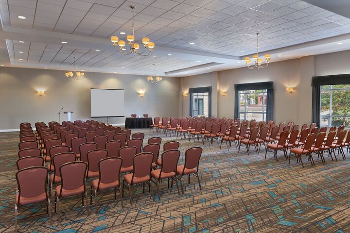 Residence Inn by Marriott Kingston Waters Edge