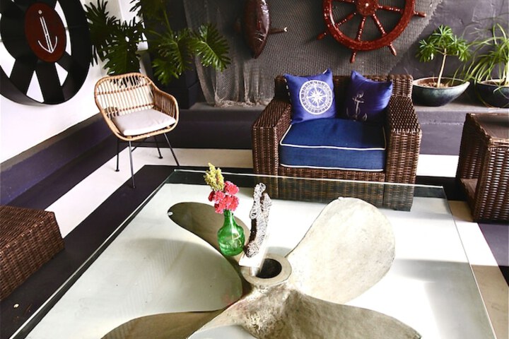 Hotel 4 of 91