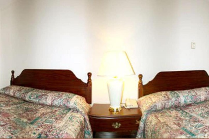 Sunset Inn and Suites