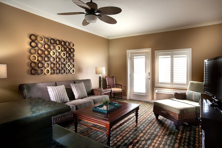 Kemah Boardwalk Inn