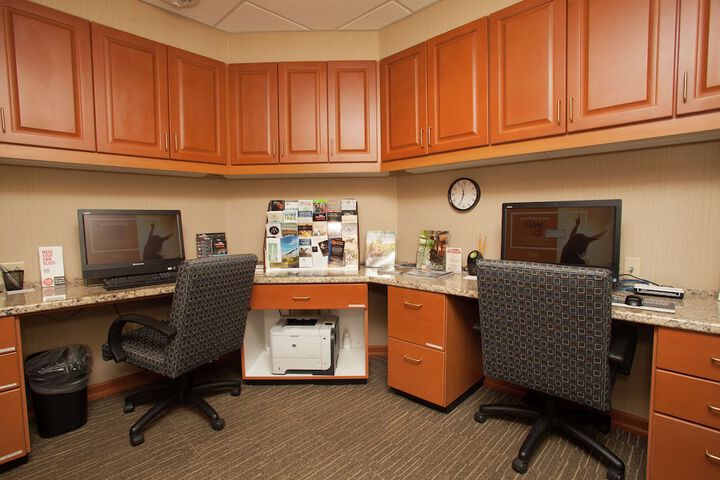 Business Center 56 of 57