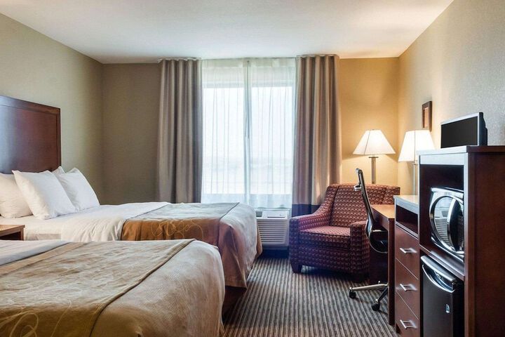 Comfort Inn & Suites Watford City