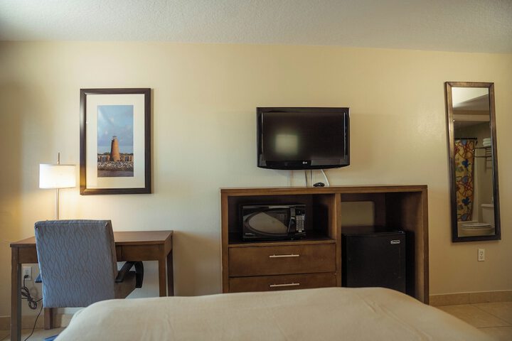 Room 8 of 20