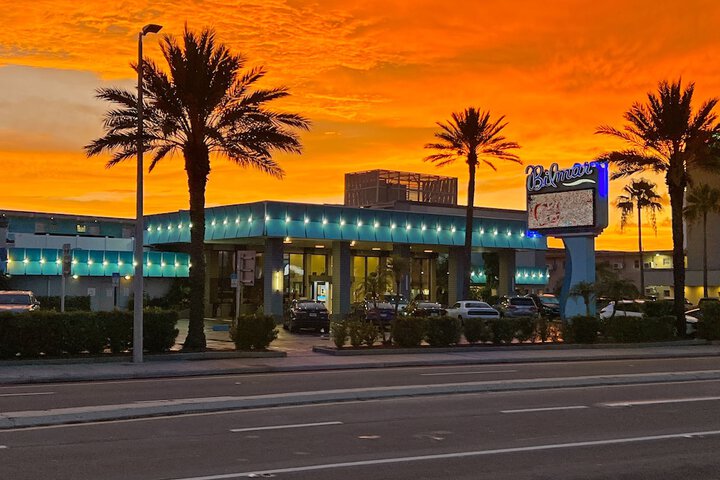 Hotel 11 of 120