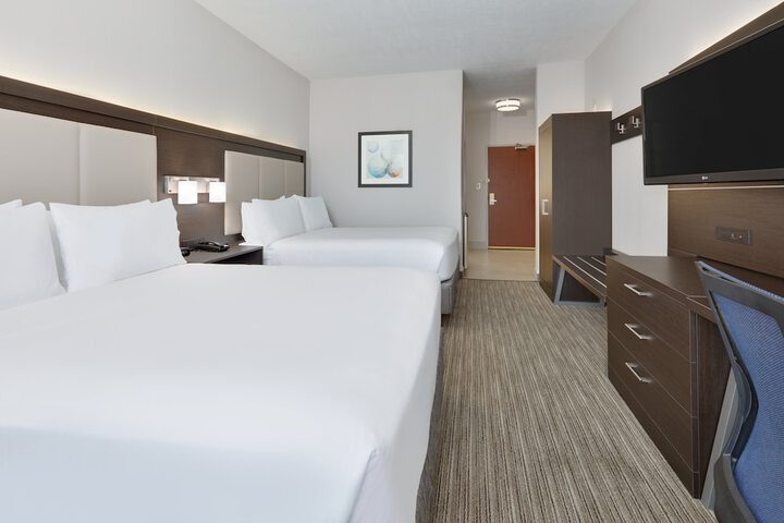 Room 14 of 40