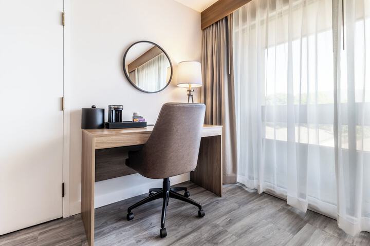 Room 36 of 157