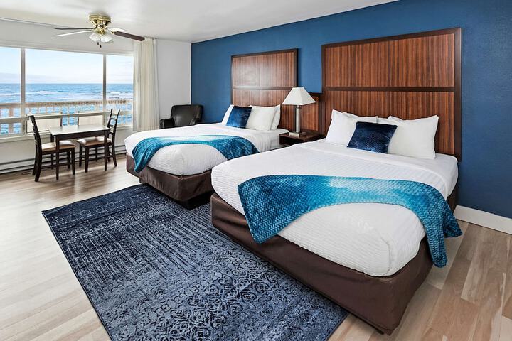 Clarion Inn Surfrider Resort