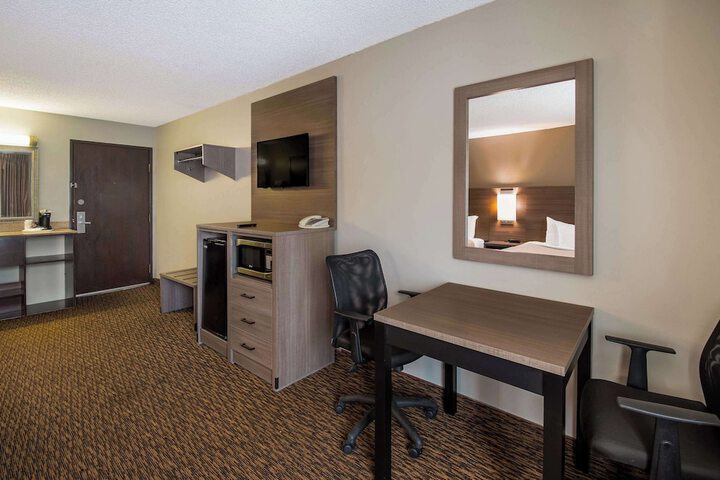 Room 31 of 48