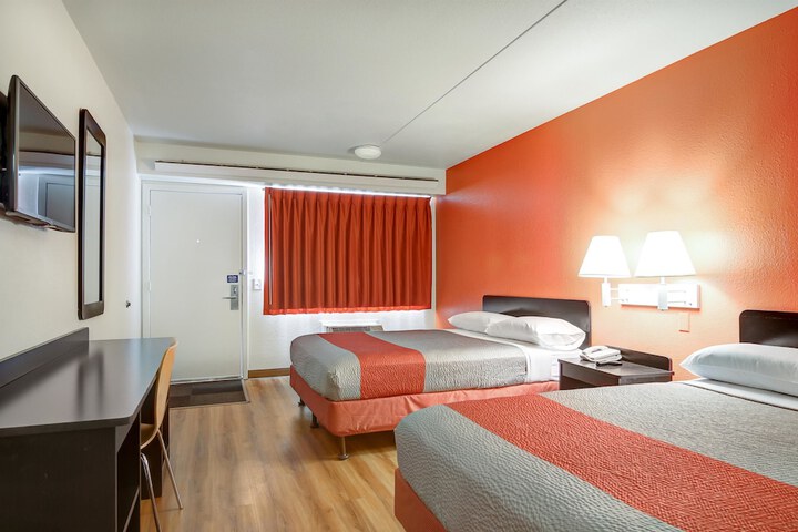 Room 28 of 30
