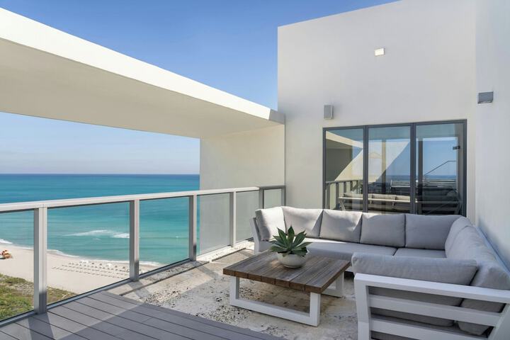 W South Beach