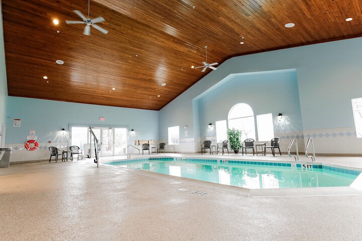 Pool 4 of 45