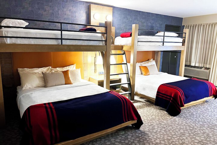 Riverhouse Lodge