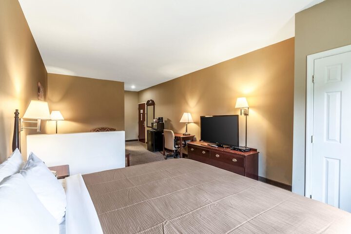 Room 9 of 30