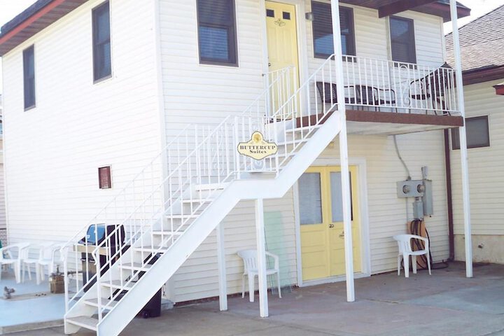 Buttercup Suites