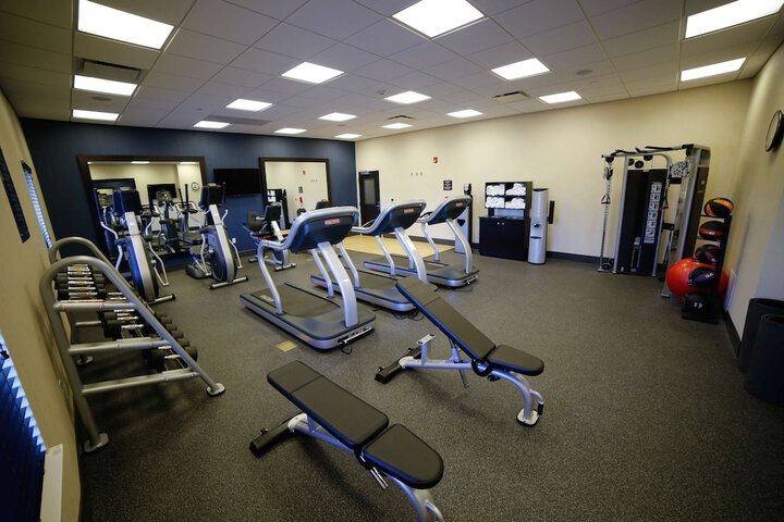 Hampton Inn & Suites Forest City
