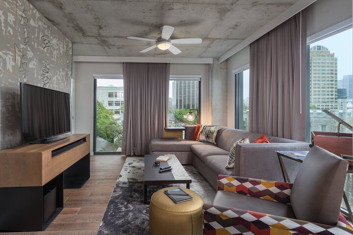 Room 75 of 84