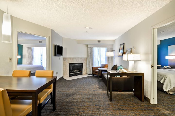 Room 25 of 36