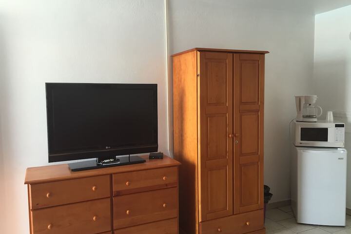 Room 11 of 31