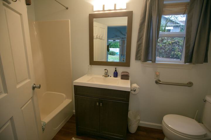 Room 200 of 236