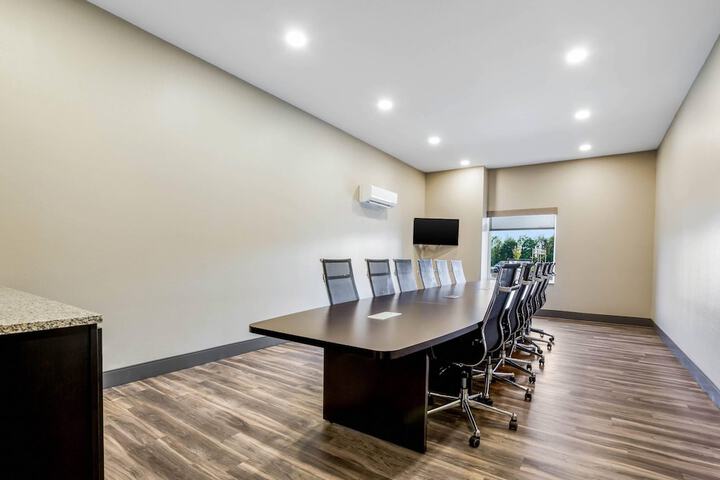 MainStay Suites Winfield - Teays Valley