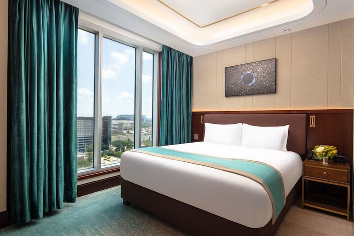 Room 55 of 82