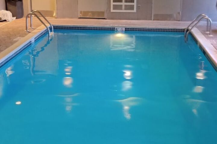 Holiday Inn Express & Suites Stroudsburg-Poconos by IHG