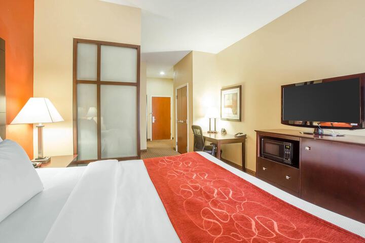 Room 17 of 27