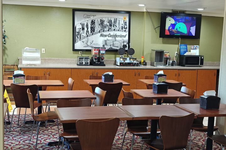 Super 8 by Wyndham New Cumberland