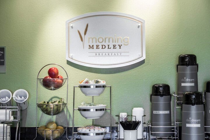 Breakfast/Coffee Service 21 of 22