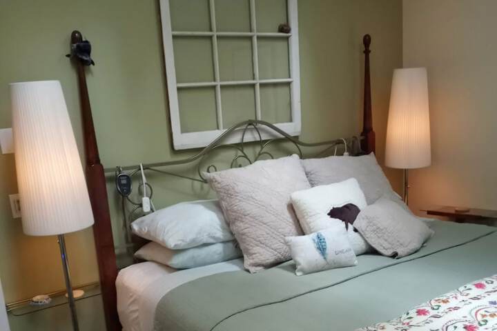 Room 12 of 34