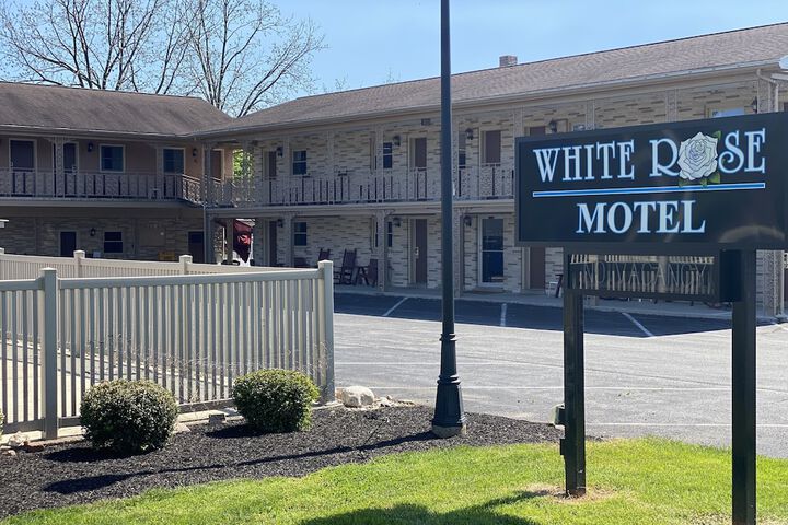 White Rose Motel - Hershey