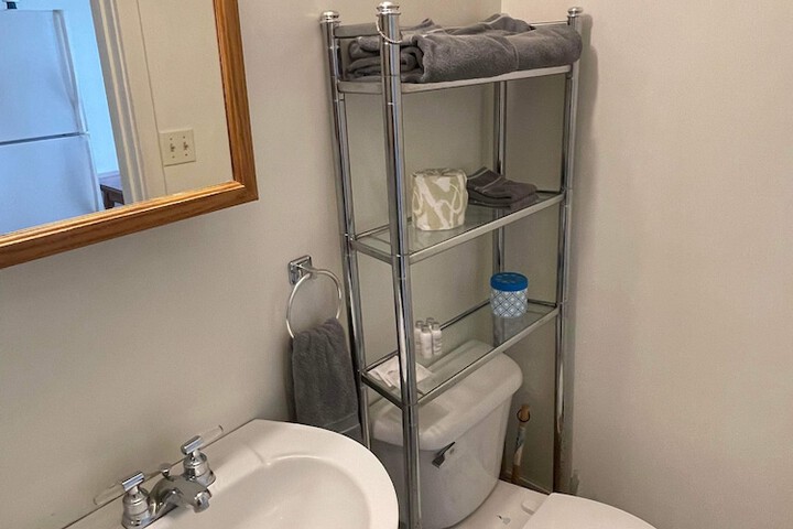 Room 17 of 25