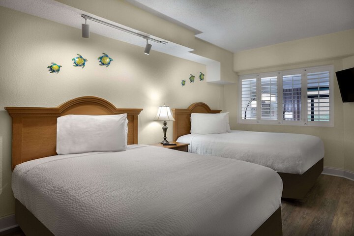 Beach Cove Resort