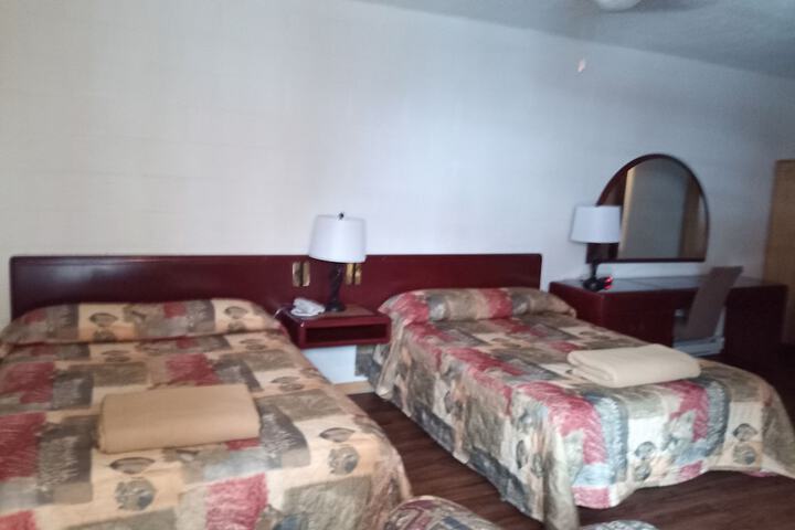 Room 29 of 33