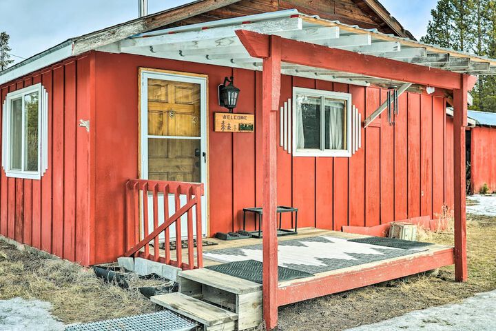 Private La Pine Cabin Rental: 30 Mi to Bend!