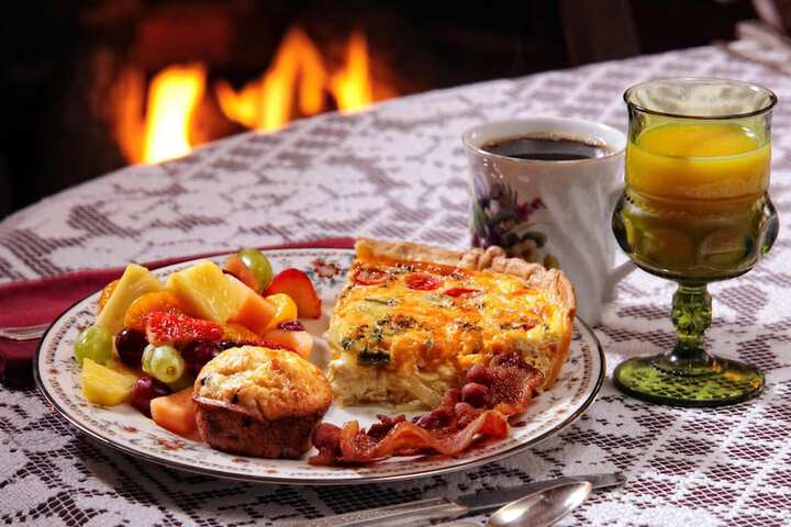 Breakfast/Coffee Service 20 of 26