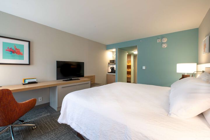 Room 33 of 62