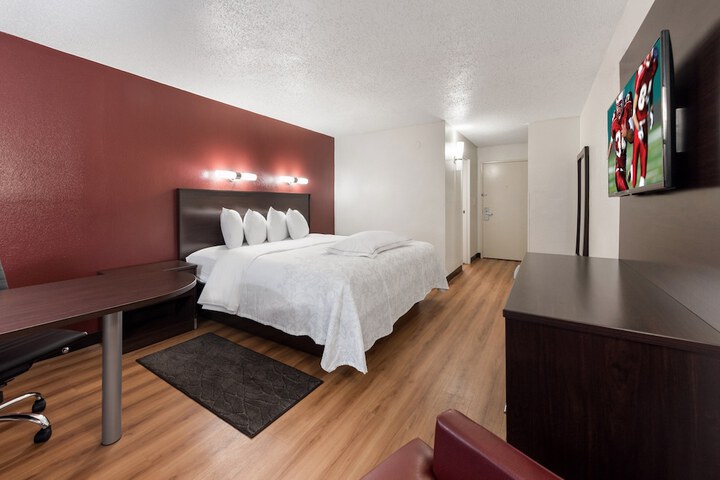 Room 16 of 27