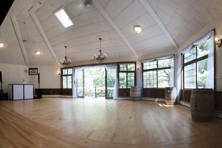 Summit Lodge