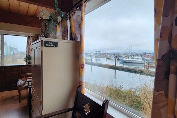 Islander Westport
