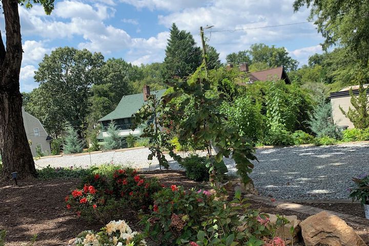 Hotel Exterior 121 of 128