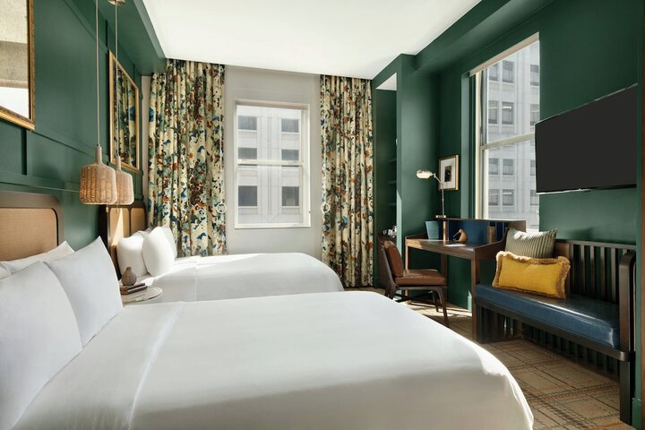 Room 25 of 80