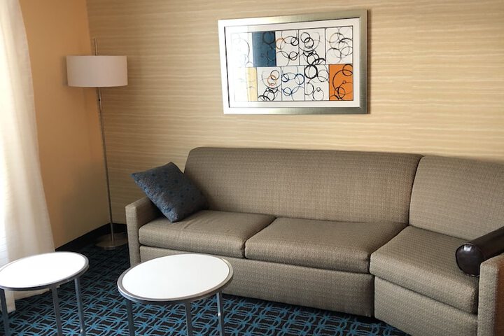 Room 18 of 36