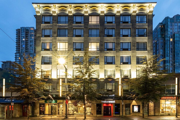 Hotel 4 of 50